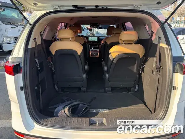Kia Carnival 2020 — Фото 18/19