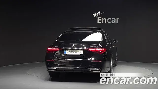 Mercedes-Benz S-Class 2021 — Photo 6/20