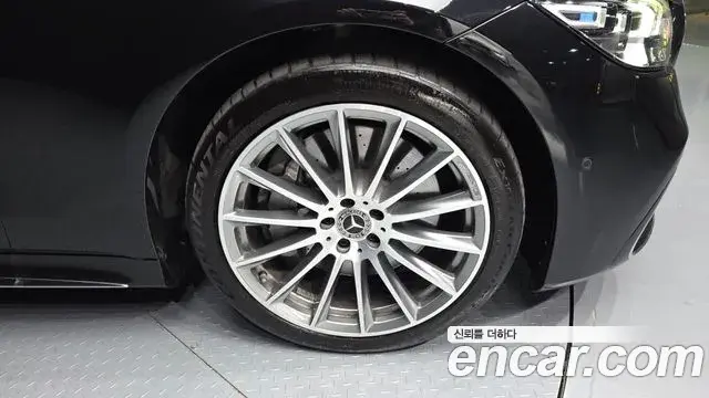 Mercedes-Benz S-Class 2021 — Photo 10/20