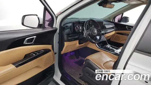Kia Carnival 2020 — Фото 10/20