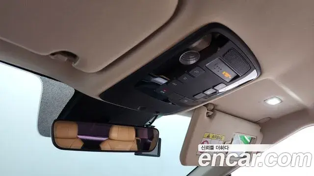 Kia Carnival 2020 — Фото 18/20