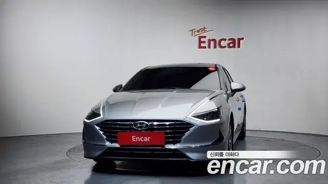 Hyundai Sonata Hybrid 2019 — ფოტო 13/20