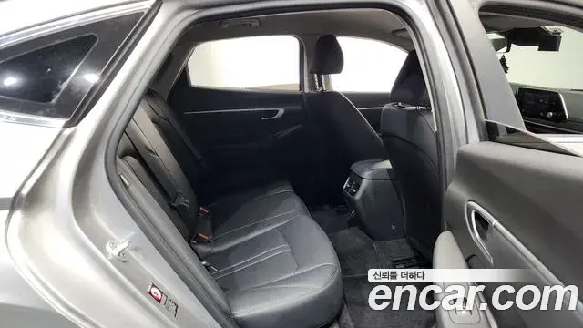 Hyundai Sonata Hybrid 2019 — ფოტო 6/20