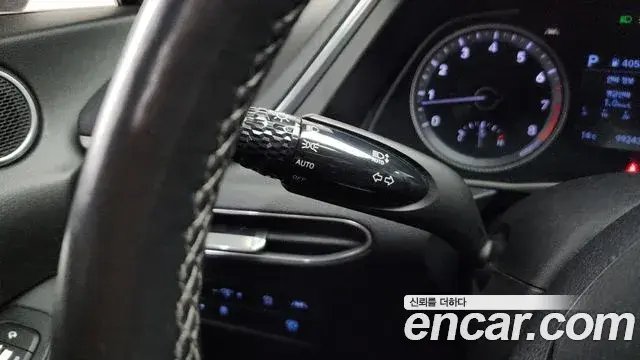 Hyundai Sonata Hybrid 2019 — ფოტო 10/20