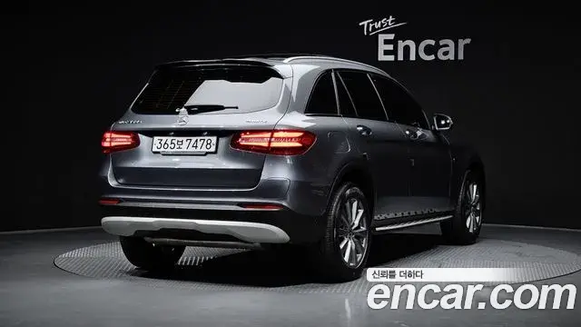 Mercedes-Benz GLC-Class 2019 — Фото 2/20