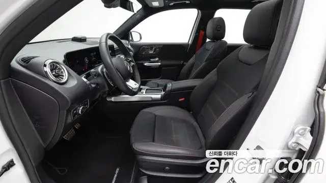 Mercedes-Benz GLB-Class 2025 — Şəkil 19/20