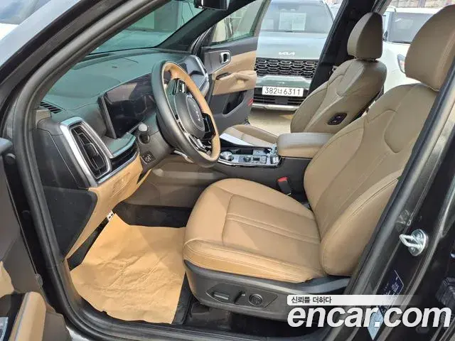 Kia Sorento 2024 — ფოტო 16/20