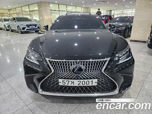 Lexus LS500h 2018 — Photo 11/20