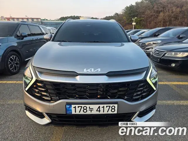 Kia Sportage 2022 — Фото 3/18