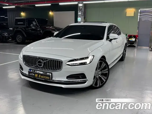 Volvo S90 2023 — Photo 1/20