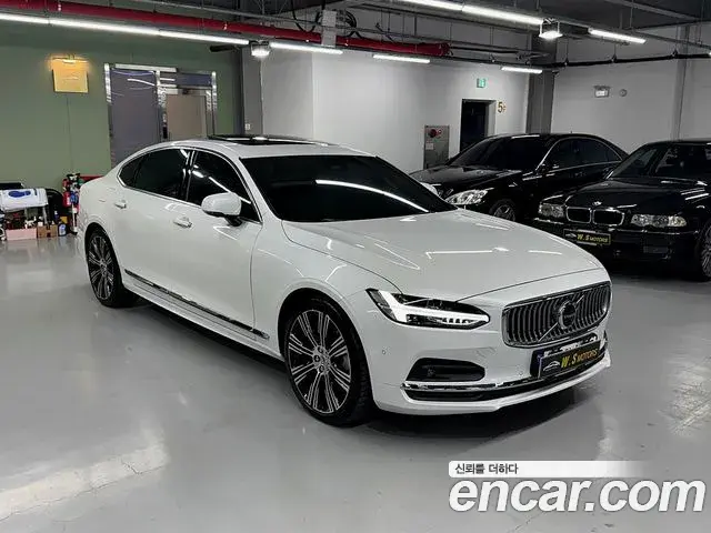 Volvo S90 2023 — Photo 18/20