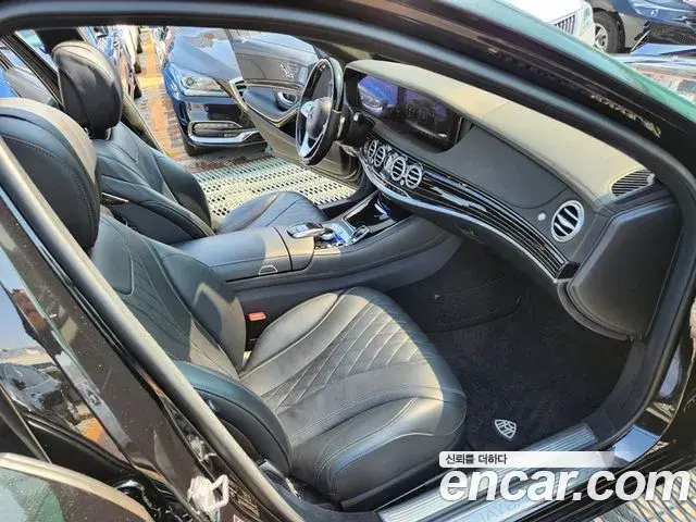 Mercedes-Benz S-Class 2020 — Photo 18/20