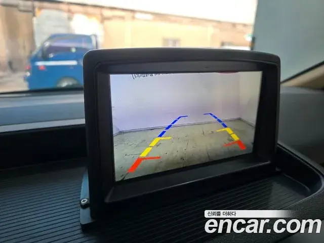 Hyundai Staria 2024 — ფოტო 3/10