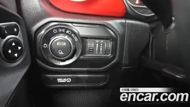 Jeep Gladiator 2021 — ფოტო 12/20