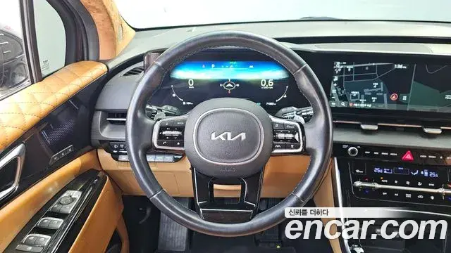 Kia Carnival 2022 — Şəkil 17/20