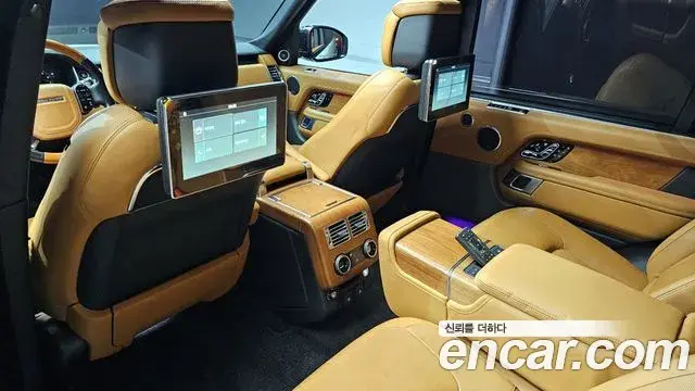 Land Rover Range Rover 2021 — Photo 16/20