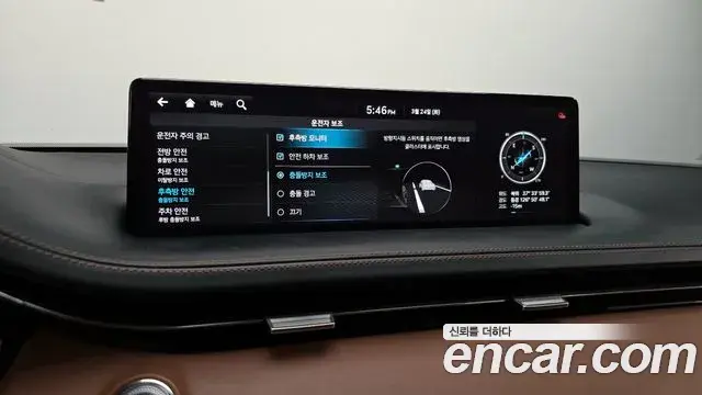 Genesis GV70 2021 — ფოტო 9/20