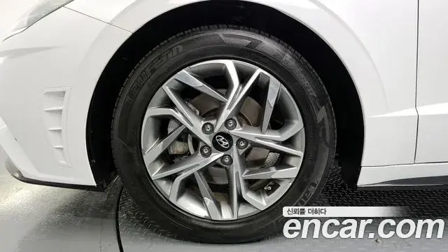 Hyundai Sonata Hybrid 2022 — Şəkil 11/20