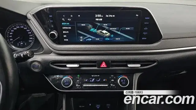 Hyundai Sonata Hybrid 2022 — Şəkil 15/20