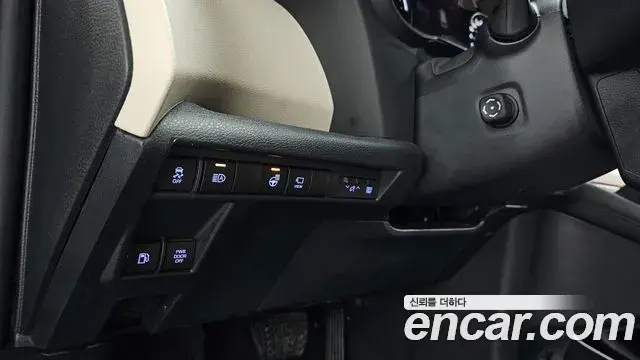 Toyota Sienna 2023 — ფოტო 12/20