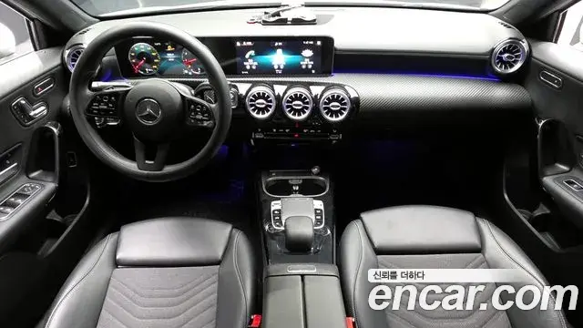 Mercedes-Benz A-Class 2020 — ფოტო 9/20