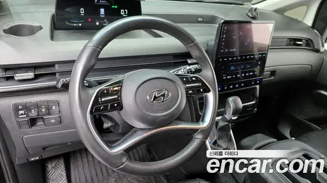 Hyundai Staria 2023 — Фото 14/20