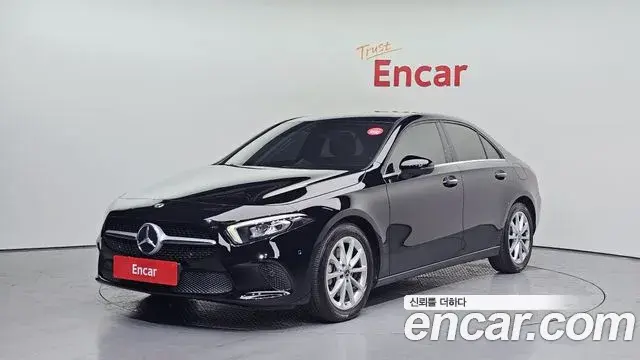 Mercedes-Benz A-Class 2020 — Şəkil 18/20