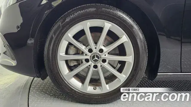 Mercedes-Benz A-Class 2020 — Şəkil 20/20