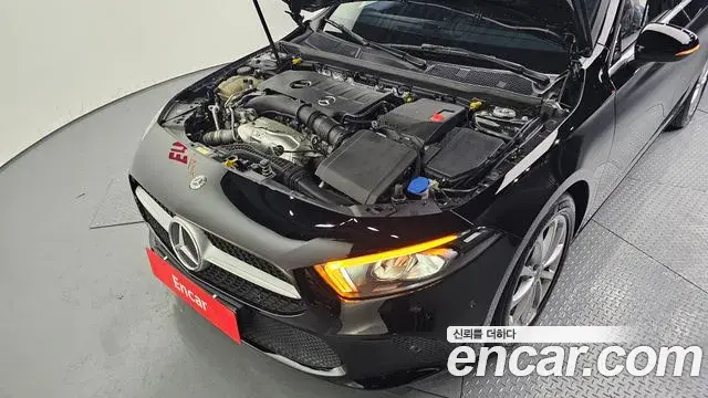 Mercedes-Benz A-Class 2020 — Şəkil 10/20