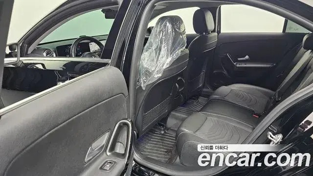 Mercedes-Benz A-Class 2020 — Şəkil 3/20