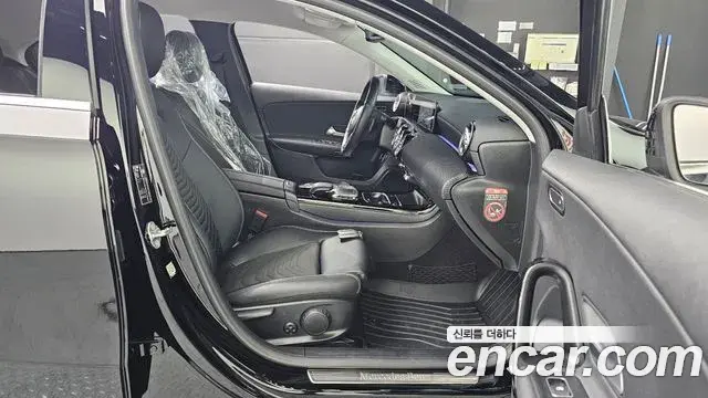 Mercedes-Benz A-Class 2020 — Şəkil 4/20