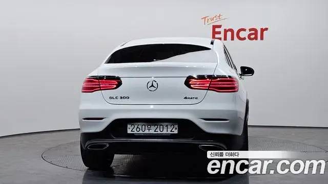 Mercedes-Benz GLC-Class 2019 — Photo 15/20
