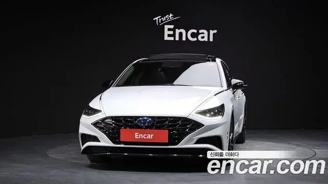 Hyundai Sonata Hybrid 2020 — ფოტო 7/20