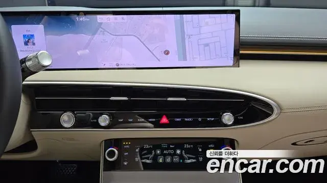 Genesis GV70 2024 — ფოტო 11/32