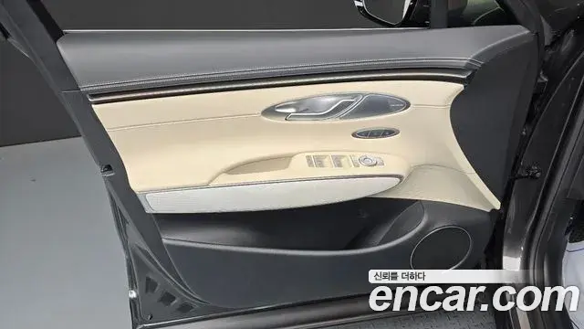Genesis GV70 2024 — ფოტო 9/32