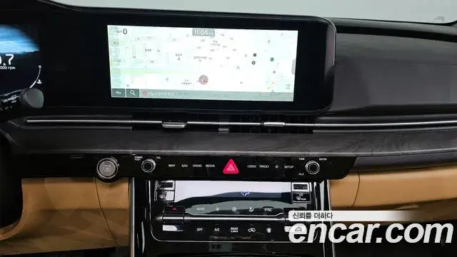 Kia Carnival 2023 — Photo 14/20