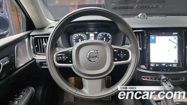 Volvo S60 2019 — Фото 13/20