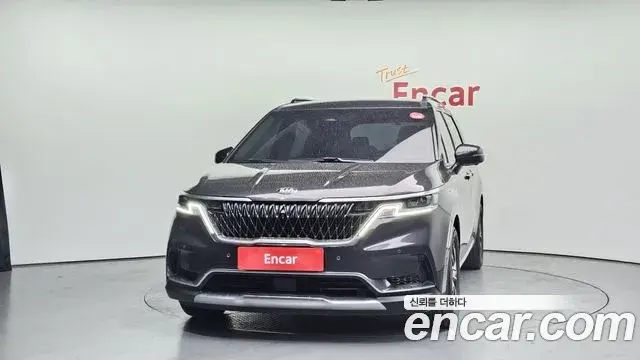 Kia Carnival 2021 — Фото 3/20