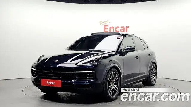 Porsche Cayenne 2020 — Photo 9/20