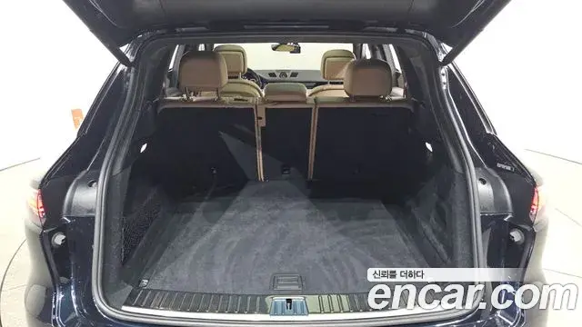 Porsche Cayenne 2020 — Photo 14/20