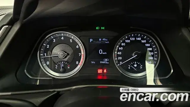 Hyundai Sonata Hybrid 2020 — Photo 10/20