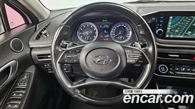 Hyundai Sonata Hybrid 2020 — Photo 6/20