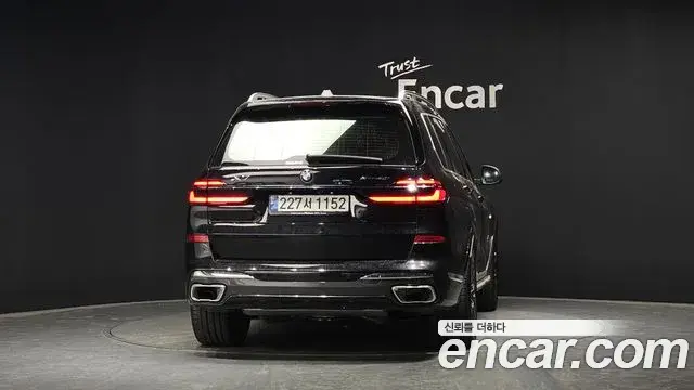 BMW X7 2025 — Фото 4/20