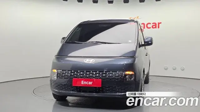 Hyundai Staria 2024 — ფოტო 13/20