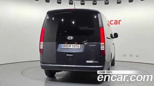Hyundai Staria 2024 — ფოტო 10/20