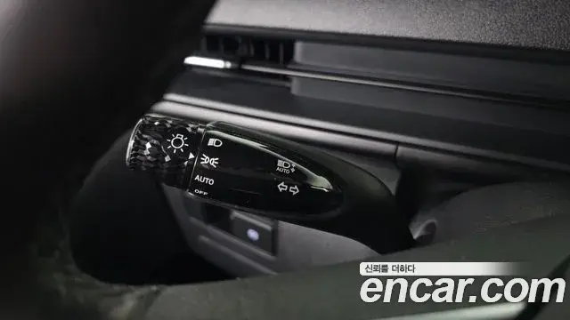 Hyundai Staria 2024 — ფოტო 4/20