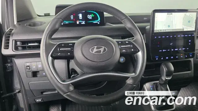 Hyundai Staria 2024 — ფოტო 2/20