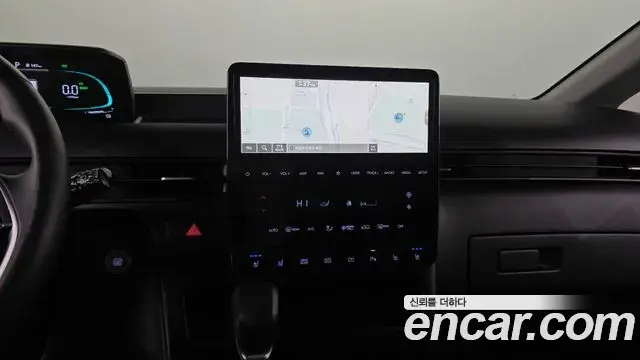 Hyundai Staria 2024 — ფოტო 3/20