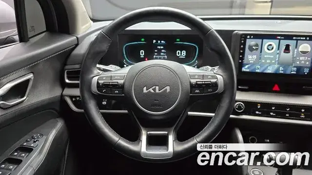 Kia Sportage 2023 — Фото 13/20
