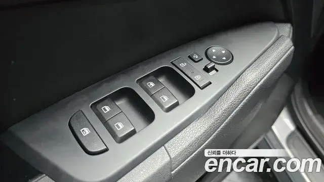 Kia Sportage 2023 — Фото 14/20